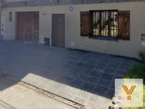Casa en venta - 5 Dormitorios 2 Baños - Mar del Plata