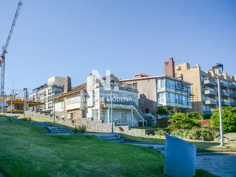 Espectacular lote frente al mar, ideal inversores