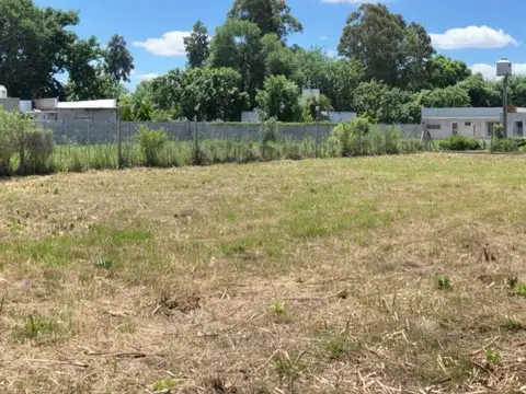 Terreno en Venta 20  mts Frente