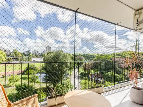 DEPARTAMENTO (PISO) 4 AMBIENTES CON BALCON Y VISTA PARQUE CHACABUCO + COCHERA + BAULERA + REMOD...