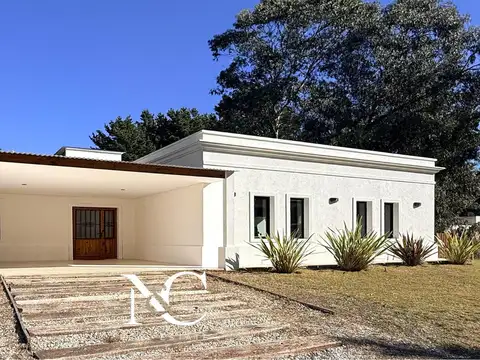 Casa en venta en Costa Esmeralda Deportivo II cochera