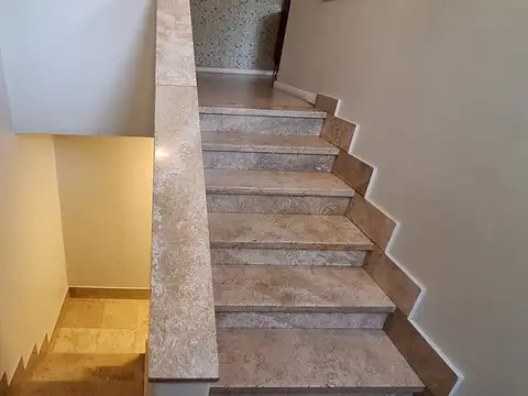 Depto Tipo Casa en Venta de 3 dormitorios