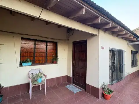 Casa en venta en Moreno barrio Trujui