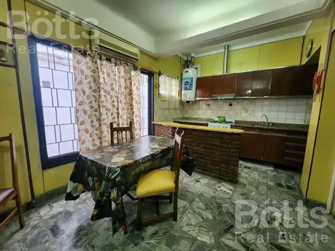 Depto Tipo Casa en Venta 45 años