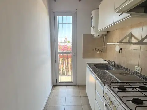 Departamento en Alquiler en Alto Alberdi, $ 415.000