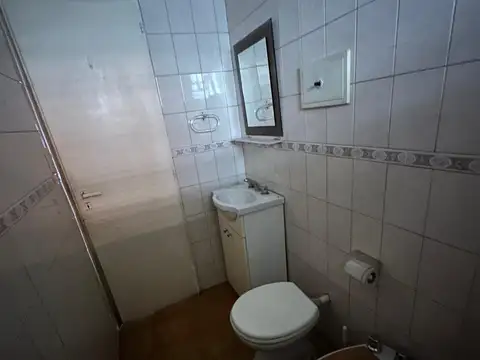 Departamento tipo casa en venta en Ramos Mejia