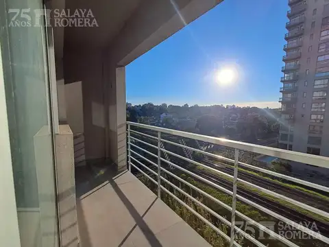 Venta Monoambiente Vicente López con balcón y vista abierta