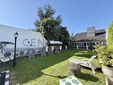 Venta  Casa de 6 Ambientes con Jardín, Quincho y Cochera – Olivos