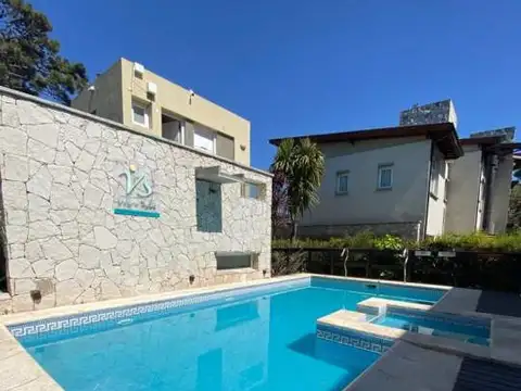 Valeria del Mar | Duplex VS