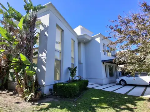 Casa en Ayres del Pilar
