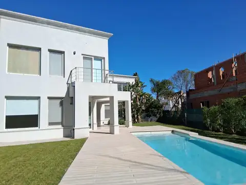 Casa en Venta en Ayres De Pilar, USD 690.000