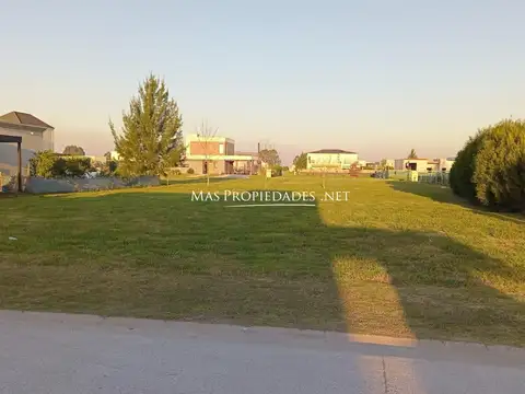 Terreno en Venta 25  mts Fondo