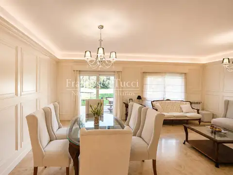 Casa en Venta al Este