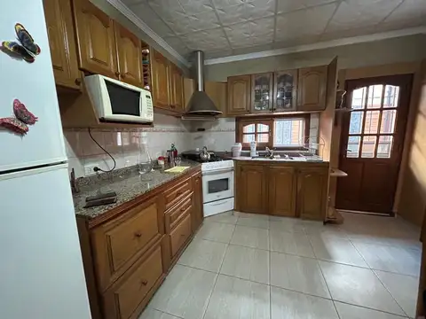 Depto Tipo Casa en Venta de 4 ambientes