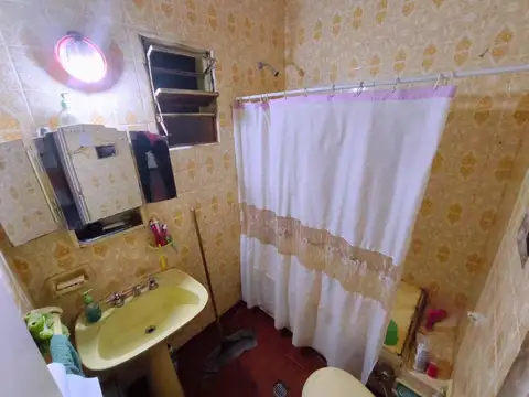 CASA VENTA 2 DORMITORIOS PATIO Y TERRAZA