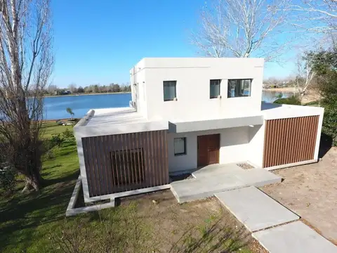 Casa Al Lago En Isla Del Este Lote 178 | Frente al Agua