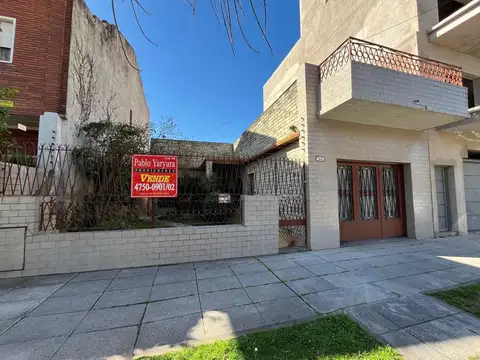 Casa - Venta - Argentina, Tres de Febrero - San José 1674