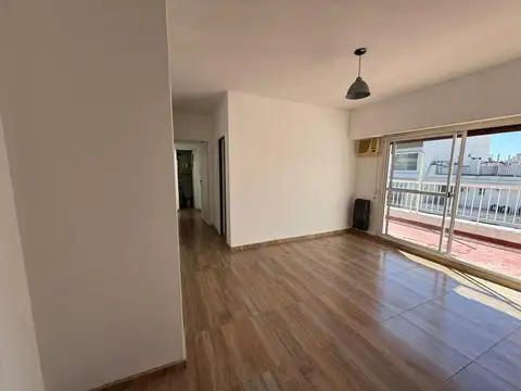 Guayaquil 100, Piso 9