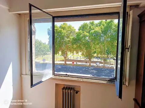 Av del Libertador al 1100