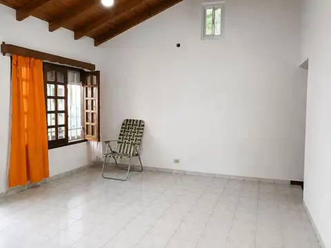 Casa en Venta en Villa Celina, USD 180.000
