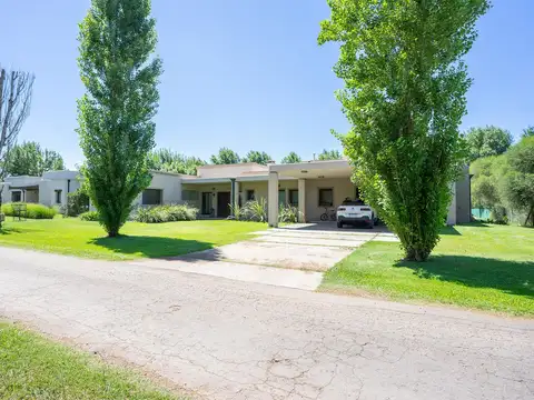 Casa en Alquiler de 3 dormitorios