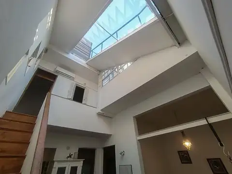 Depto Tipo Casa en Venta de 4 dormitorios