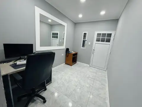 HERMOSA CASA EN VENTA, UBICADA EN NEUQUÉN 2200, Santa Fe