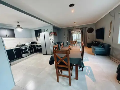 Casa en Venta en Las Flores 2, USD 120.000