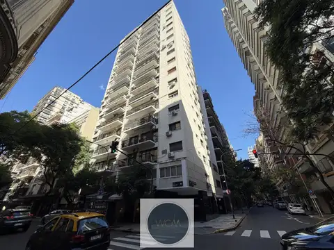 Guido al 1600 y Rodríguez Peña. 5 Ambientes, balcón. Luminoso! Cochera fija.