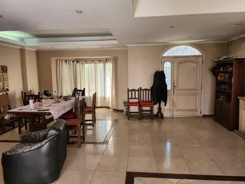 TUYUTI  28