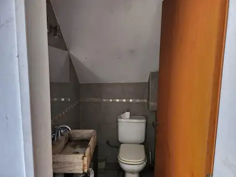 Casa 6 ambientes con 3 baños