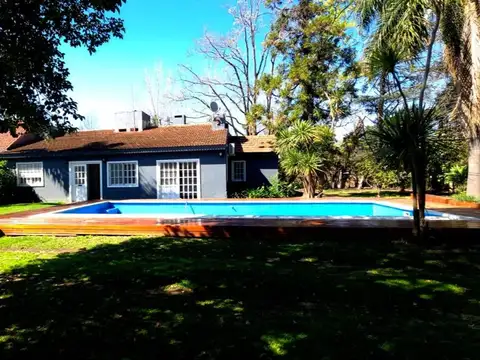 Casa en Venta con 1 cochera