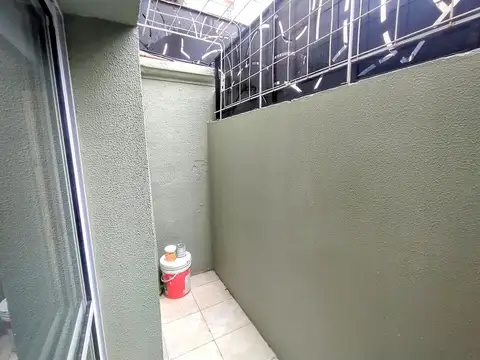 VENTA MONOAMBIENTE DE PASILLO EN ITALIA Y BROWN