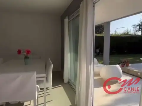 Casa 6 ambientes con 4 baños