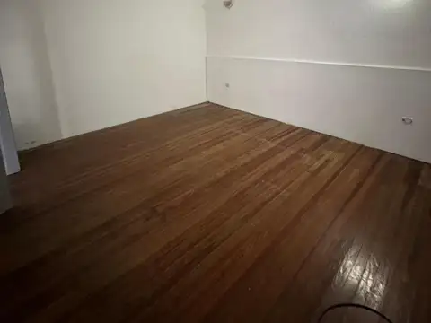 Depto Tipo Casa en Alquiler 87 años