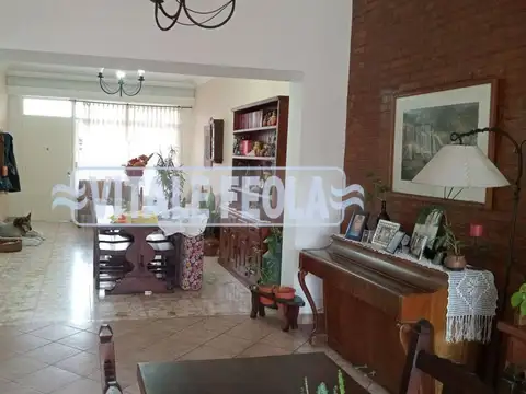 VENTA CASA 5 AMB EN CIUDADELA PARQUE COCHERA