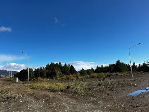 Venta de lote comercial, 2.267,24m2, sobre Esandi, Bariloche, Río Negro