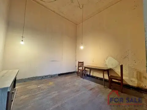 Depto Tipo Casa en Venta 80 años