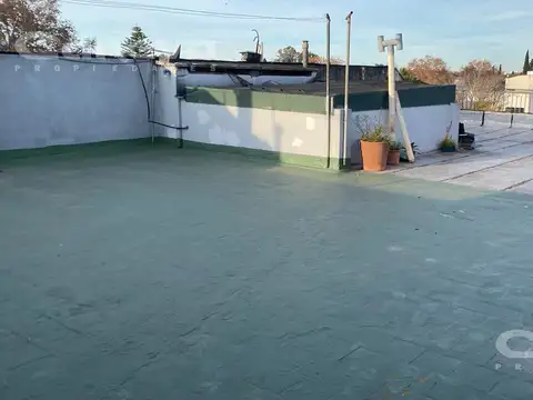 PH tipo Depto. sin Expensas en el corazon de Villa Adelina.