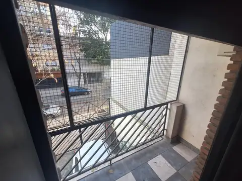 Casa 6 ambientes con 2 baños