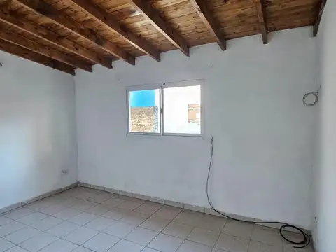 Depto Tipo Casa en Alquiler en Villa Bernardo Monteagudo, $ 500.000
