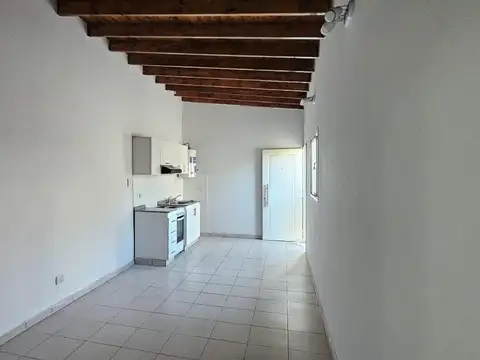 Depto Tipo Casa en Alquiler de 2 ambientes