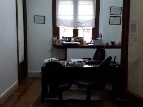 Esmeralda e/ Tucuman y Lavalle