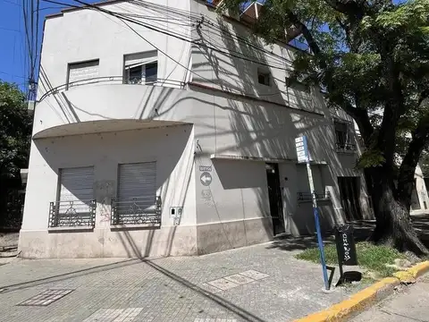 Casona comercial en alquiler en barrio pichincha-Múltiples u