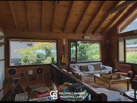 VENTA Hostería céntrica de 10 habitaciones + local comercial gastronómico en Villa La Angostura