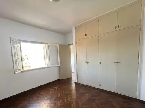 Departamento 5 ambientes con 1 baño