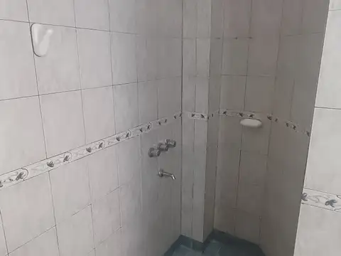 Avellaneda 500, Piso 1