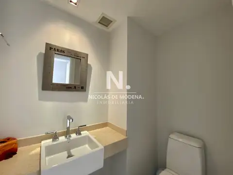 Espectacular Torre frente al mar.