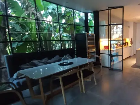 Casa en Venta en Albanueva, USD 1.800.000