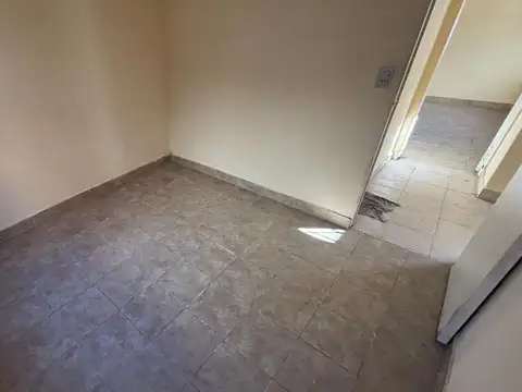Depto Tipo Casa en Venta en Ramos Mejia Sur, USD 55.000
